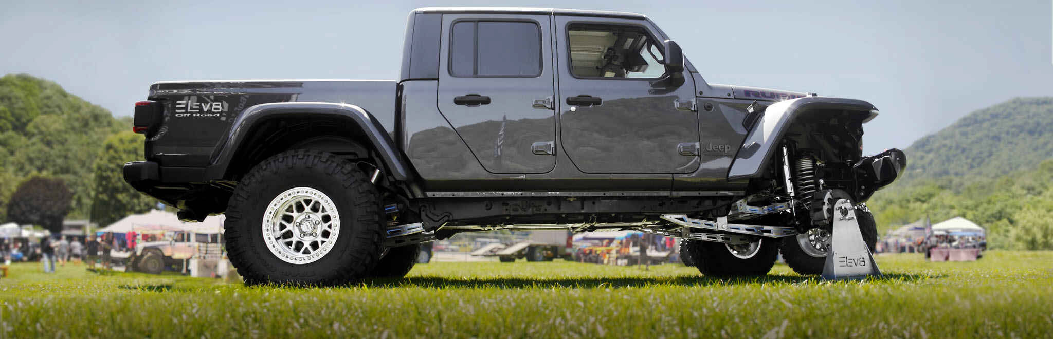 Jeep Gladiator with 4.5" Lift Kit  Quake LED light Kit